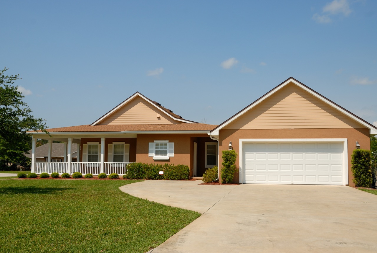 tips for buying a home in a HOA